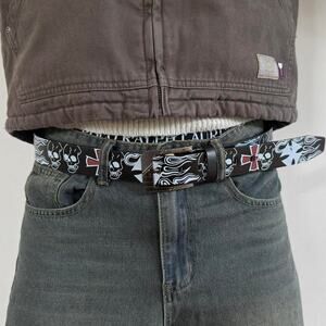 Y2k style black skeleton skull